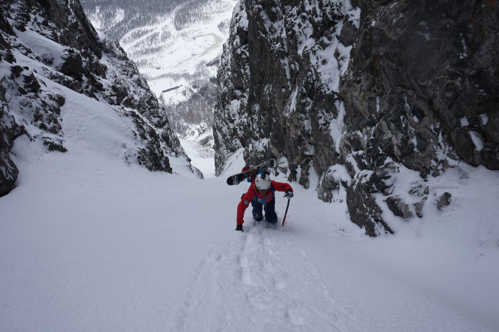 Voyage et couloirs au coeur des Alpes de Lyngen en Norvége